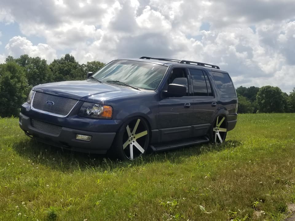 2003-2006 Ford Expedition Plug and Play Air Suspension Kit